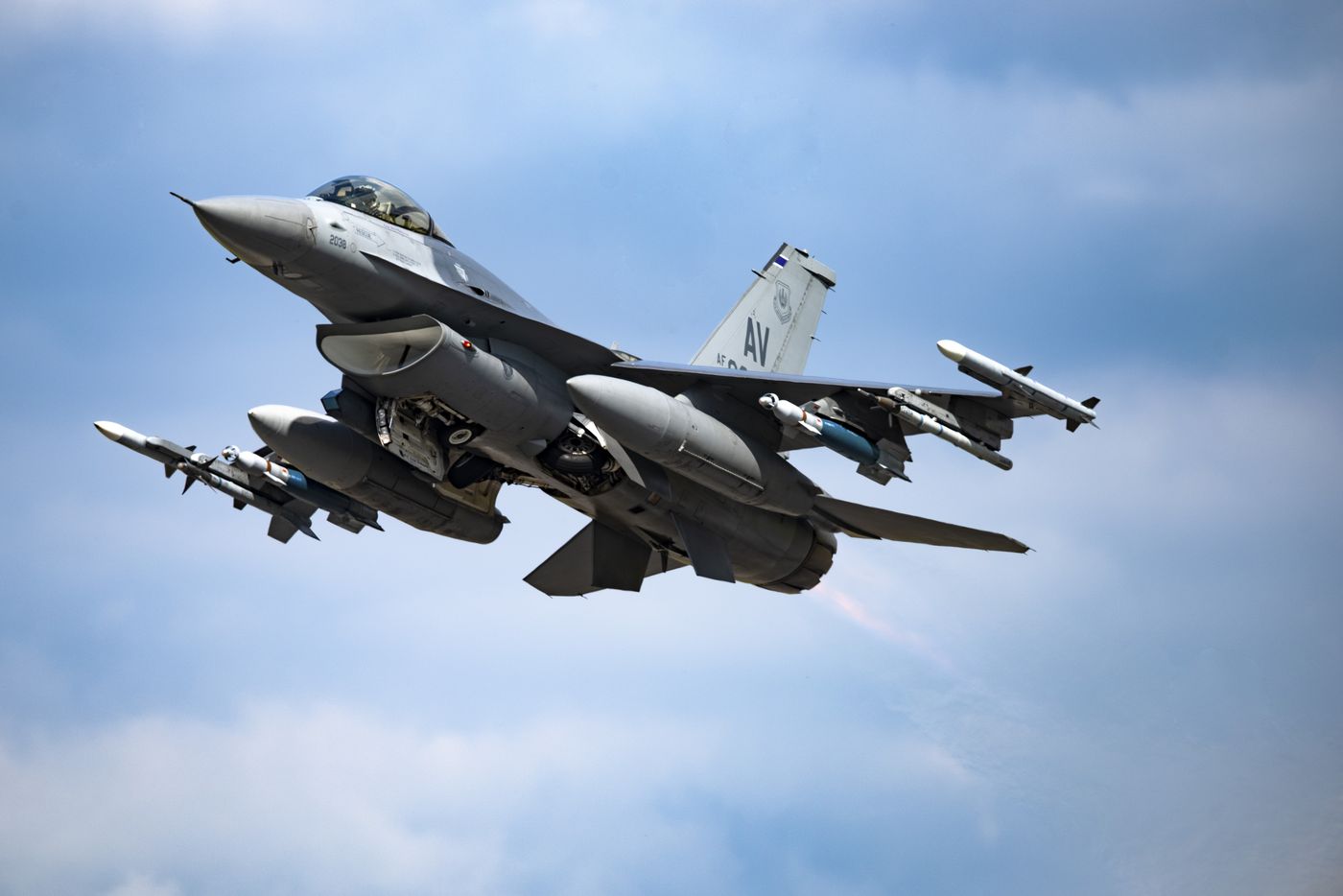A 510th Fighter Squadron F-16 taking off